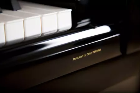 انواع پیانو آکوستیک پرزینا